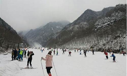 西安翠华山滑雪场_西安翠华山滑雪场怎么样